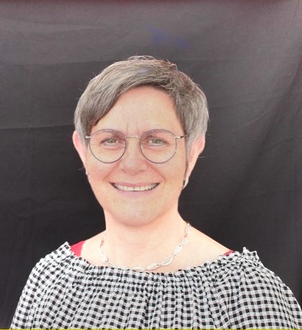 Gabi Pfleghar Gabi Pfleghar